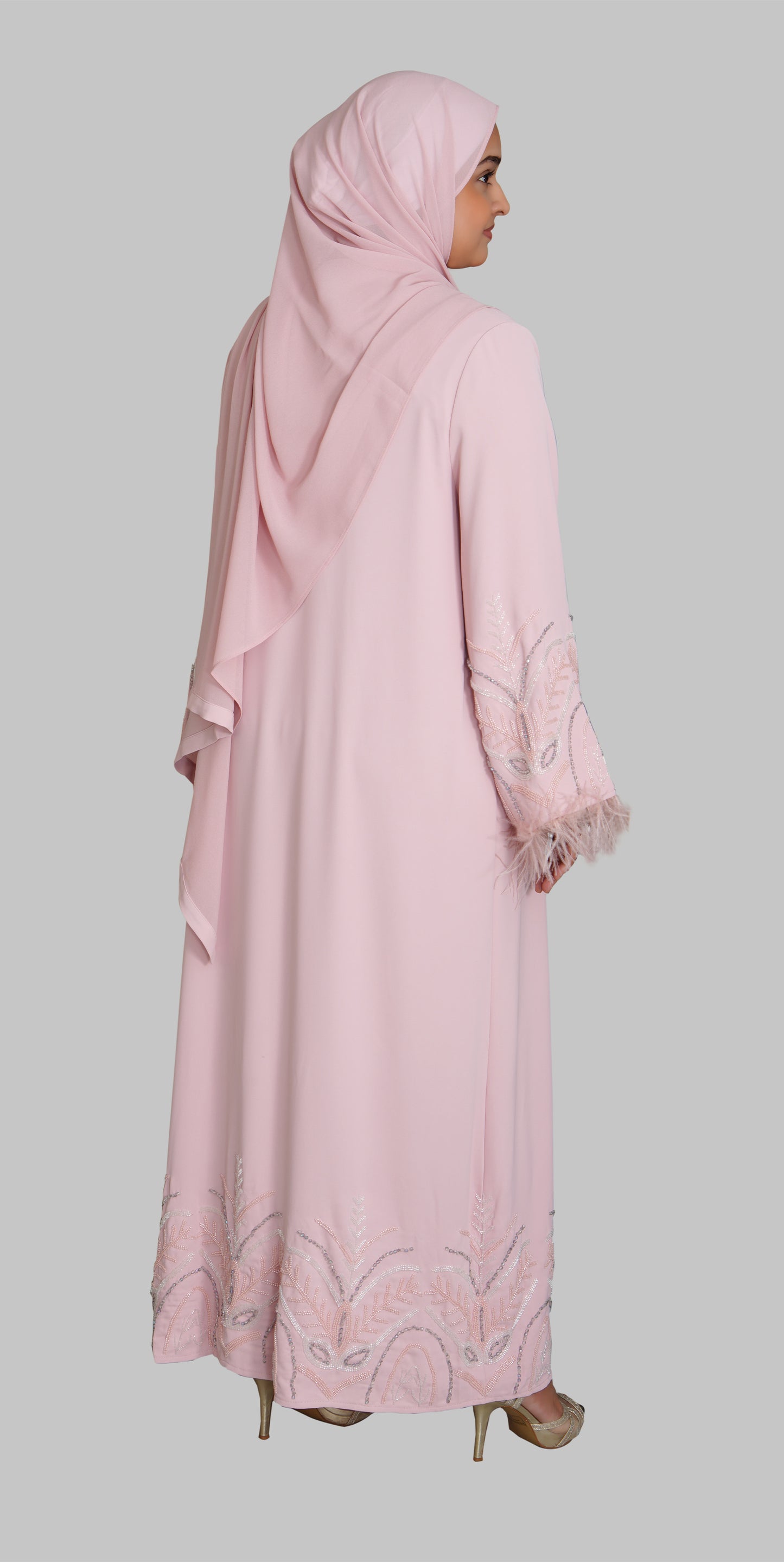 Two-Piece Embellished Closed Feather Abaya - Blush Pink